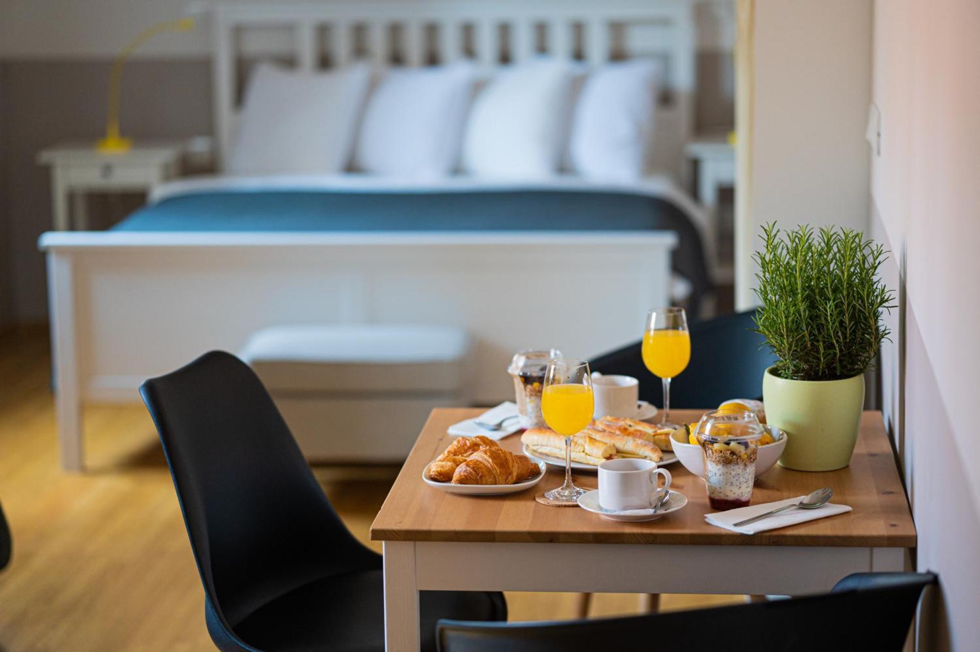 Paon Boutique Apartments Загреб Номер фото